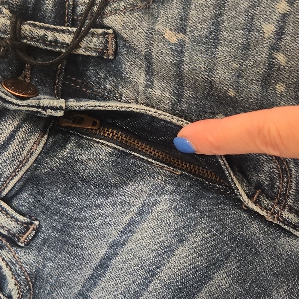 Judy Blue Skinny Distressed Blue Jeans Size 1/25, New With Tags! - Picture 8 of 11